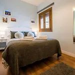 Casa De Bisagra